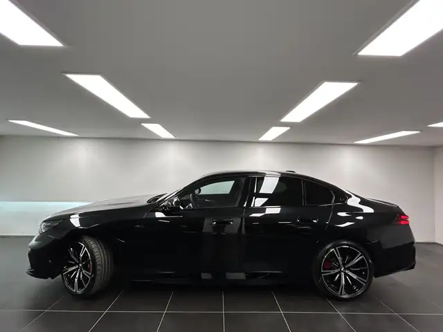 BMW 5 Series view 2