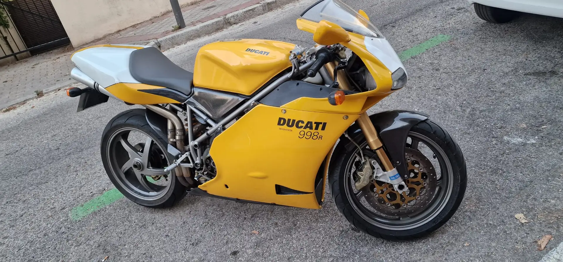 Ducati 998 Biposto Amarillo - 1