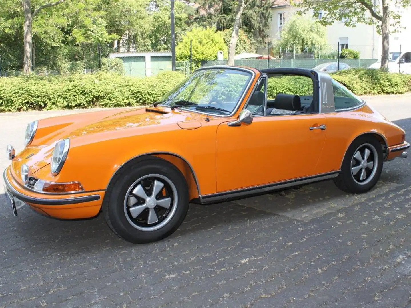 Porsche 911 Oranje - 1