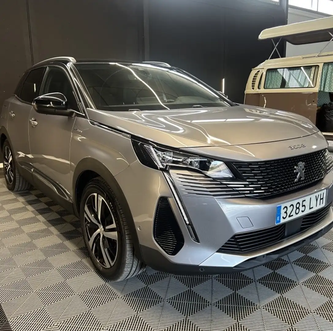 Peugeot 3008 HYB PHEV 300 GT AWD e-EAT8 Gris - 2