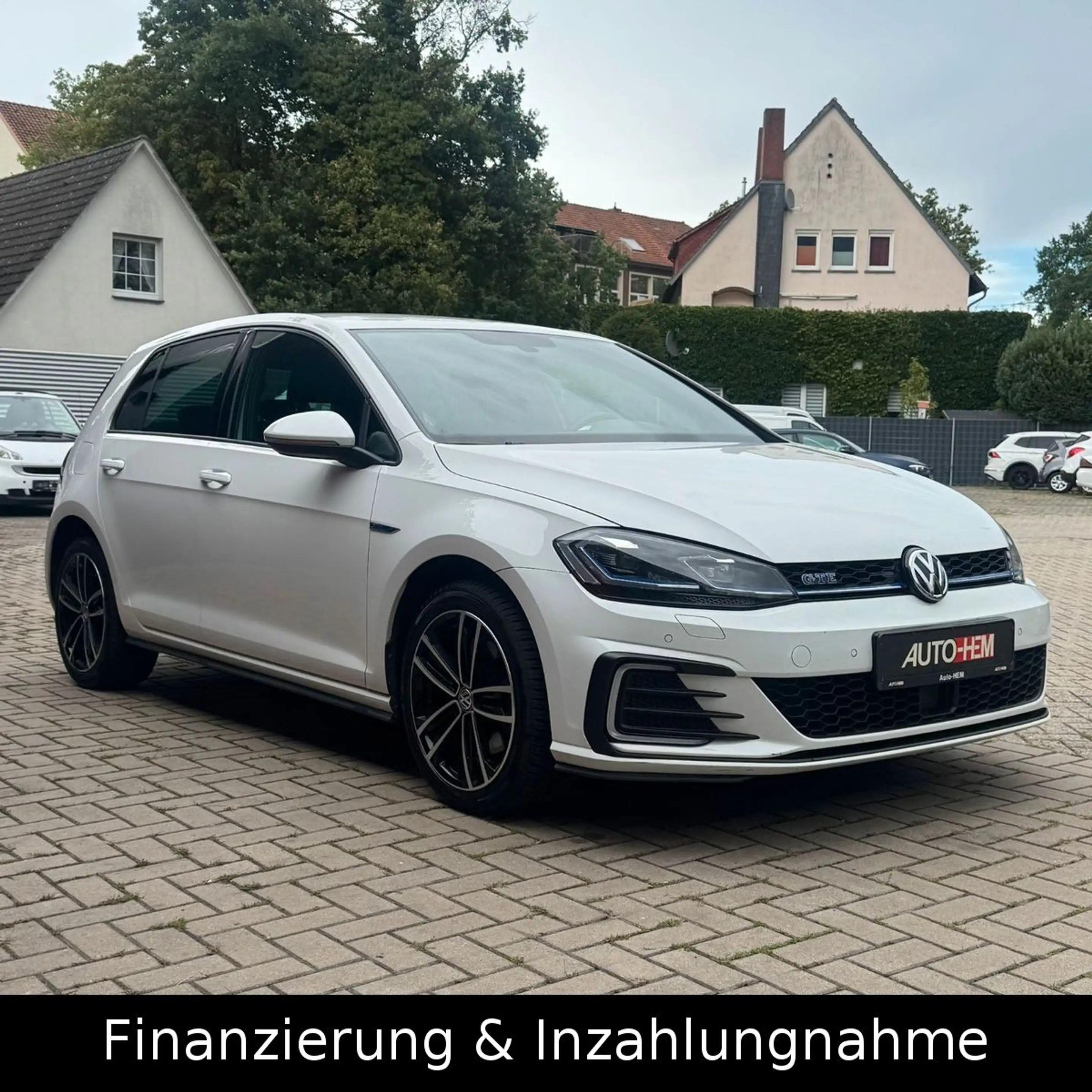 Volkswagen Golf VII Lim. GTE LED 1.Hand Kamera Navi AHK SHZ — photo 4