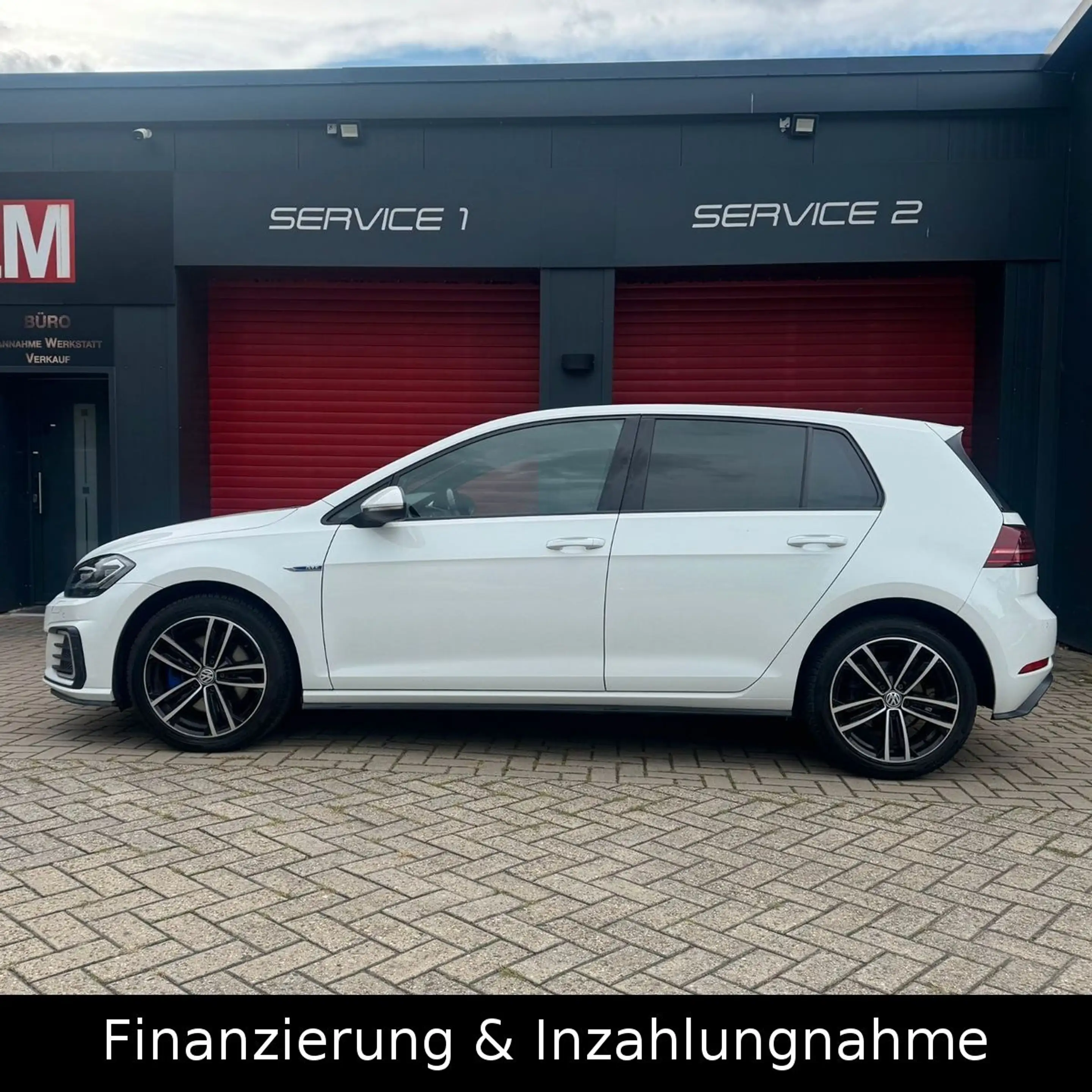 Volkswagen Golf VII Lim. GTE LED 1.Hand Kamera Navi AHK SHZ — photo 3