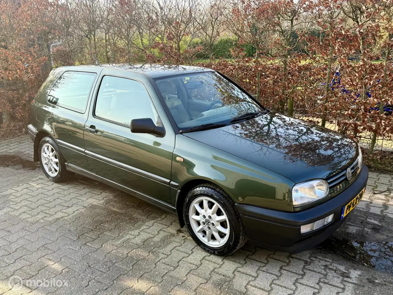 Volkswagen Golf 2.8 VR6 3drs 1e Eigenaar Orig. Ned. Dealer onder., foto 2