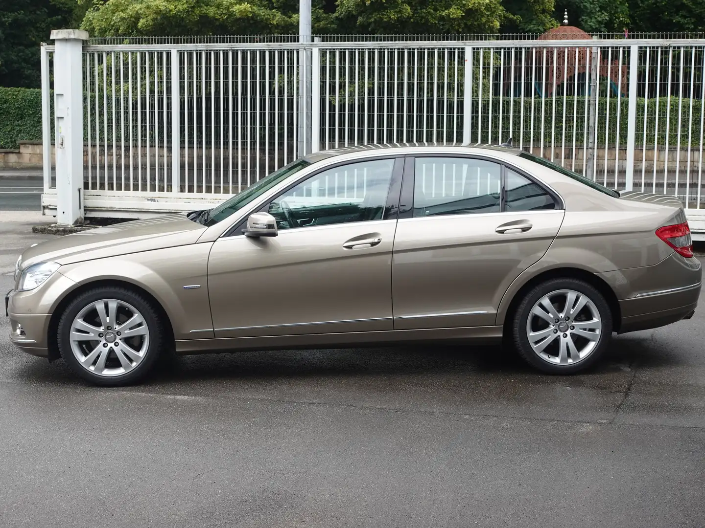 Mercedes-Benz C 180 C 180 CGI Avantgarde Automatik PTS Sitzheizung Beige - 2