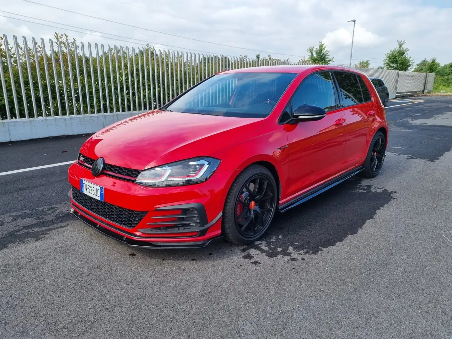Volkswagen Golf GTI Golf 5p 2.0 tsi GTI Performance 245cv Rojo - 1