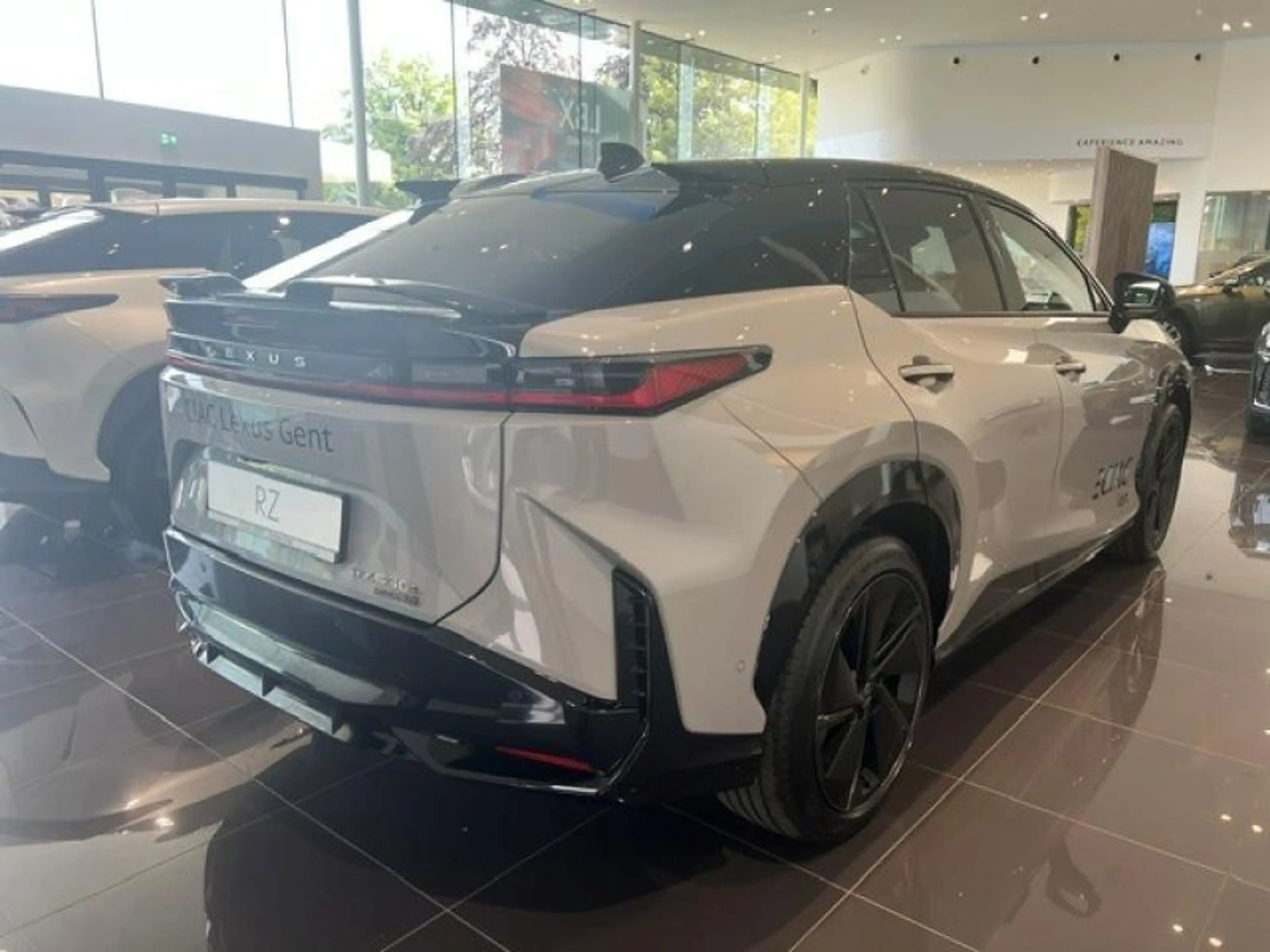 Lexus RZ F-Sport Line — photo 3