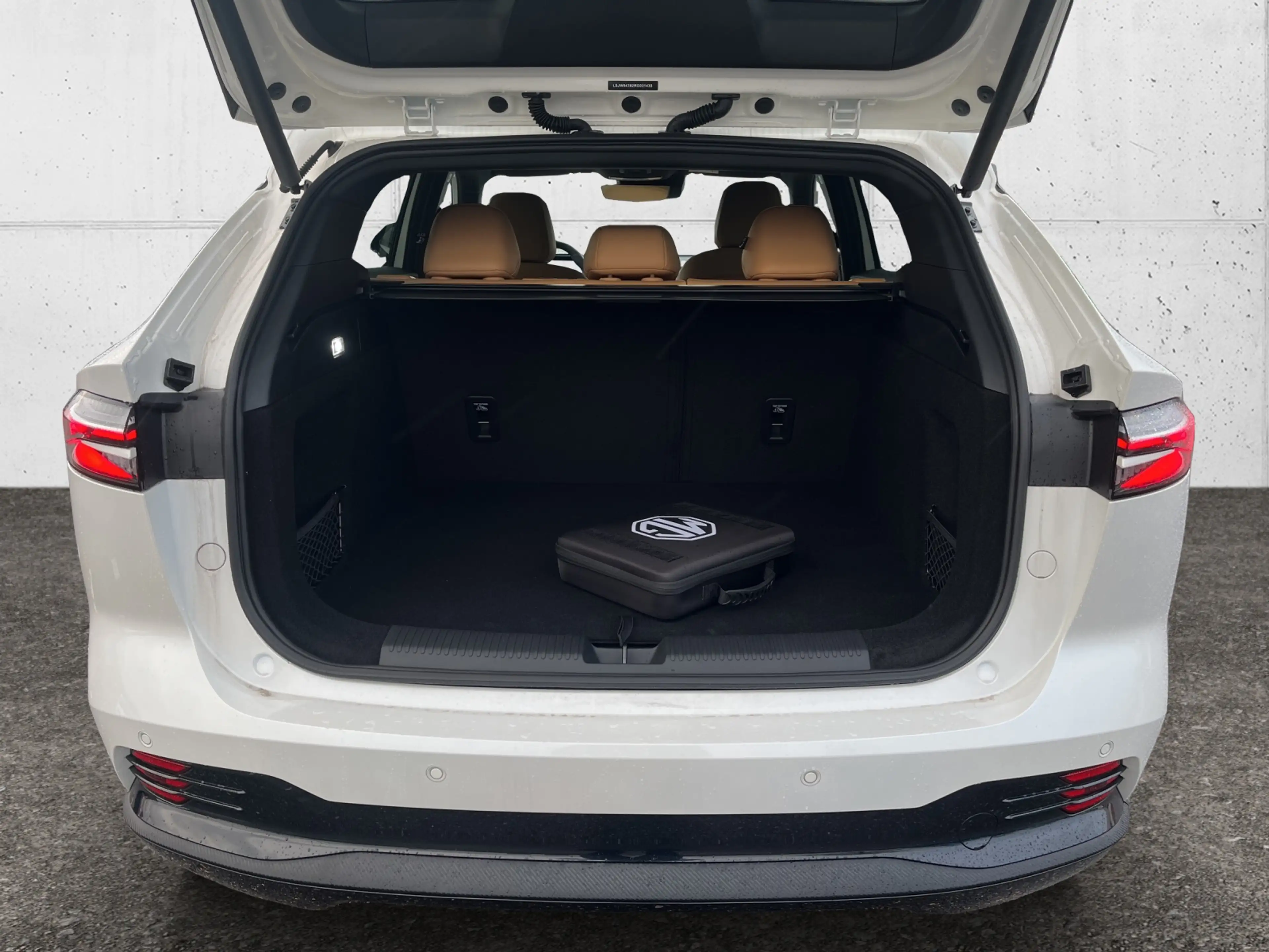 MG HS Plug-in Luxury 5t. — photo 9