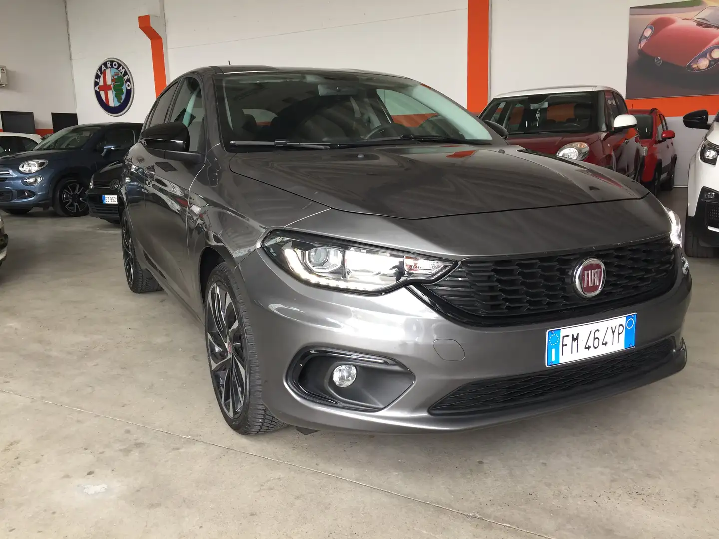 Fiat Tipo Tipo 5p 1.4 tjt S-Design Gpl 120cv Gris - 1