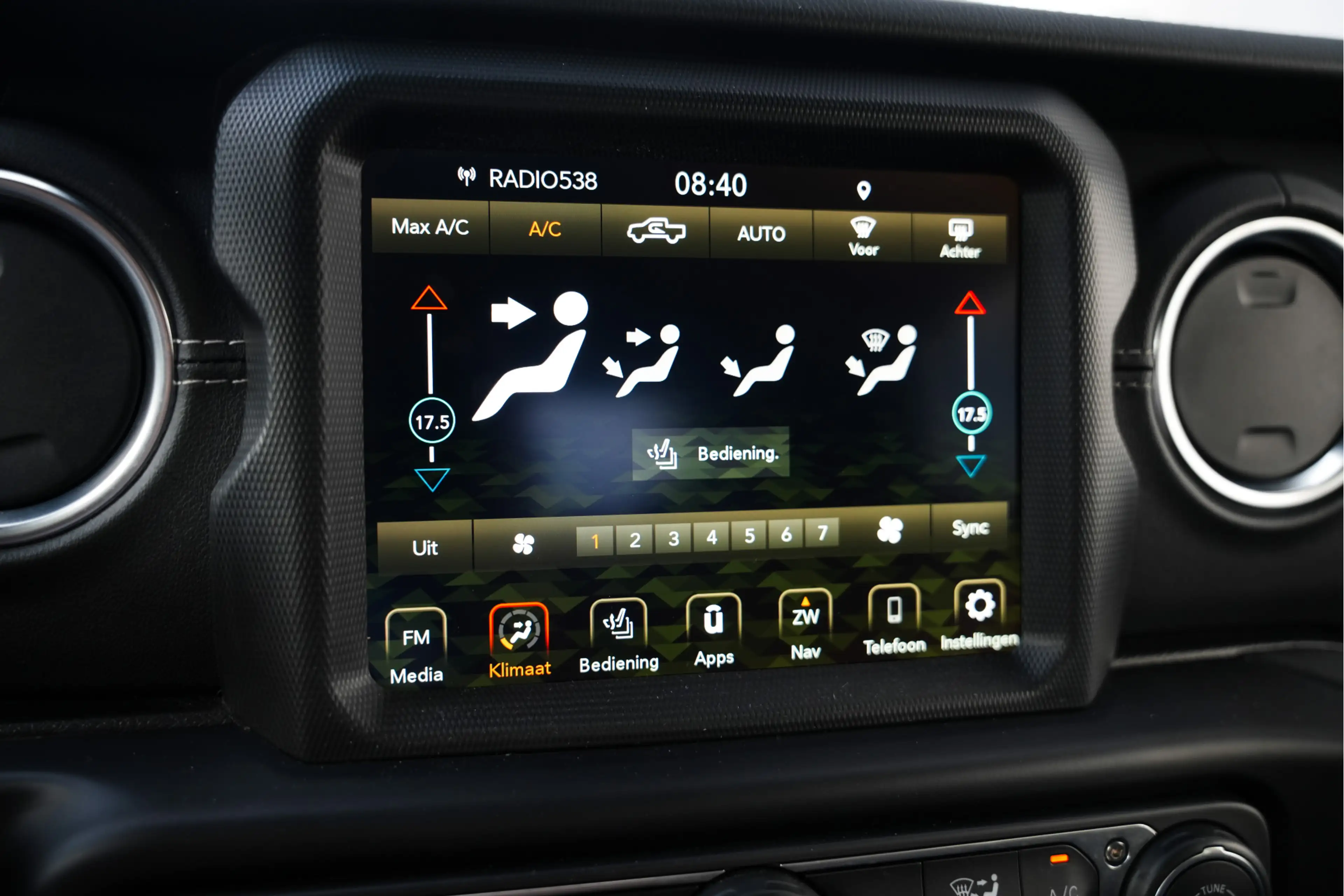 Jeep Gladiator Overland 3.0 CRD 264 pk 4x4 /BTW-auto/ Grijs-Kente — photo 28