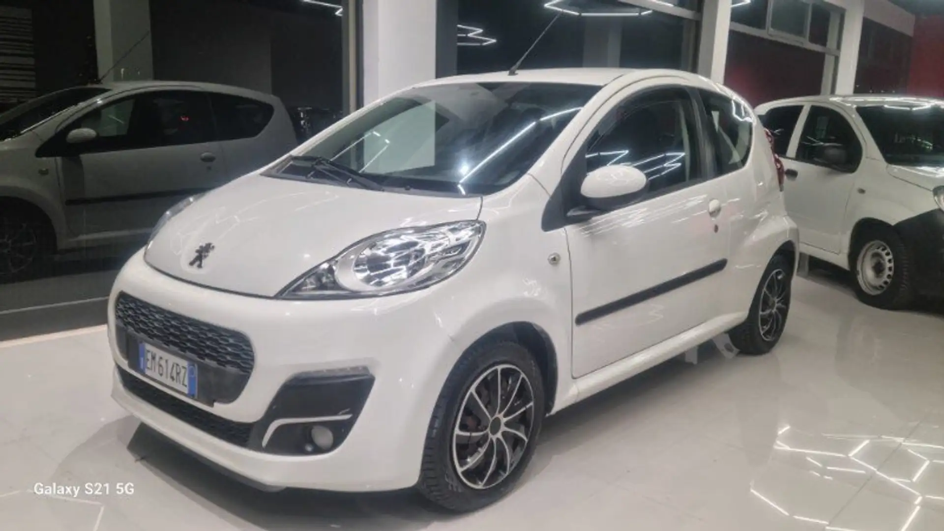 Peugeot 107 1.0 68CV 3p. Active Weiß - 1