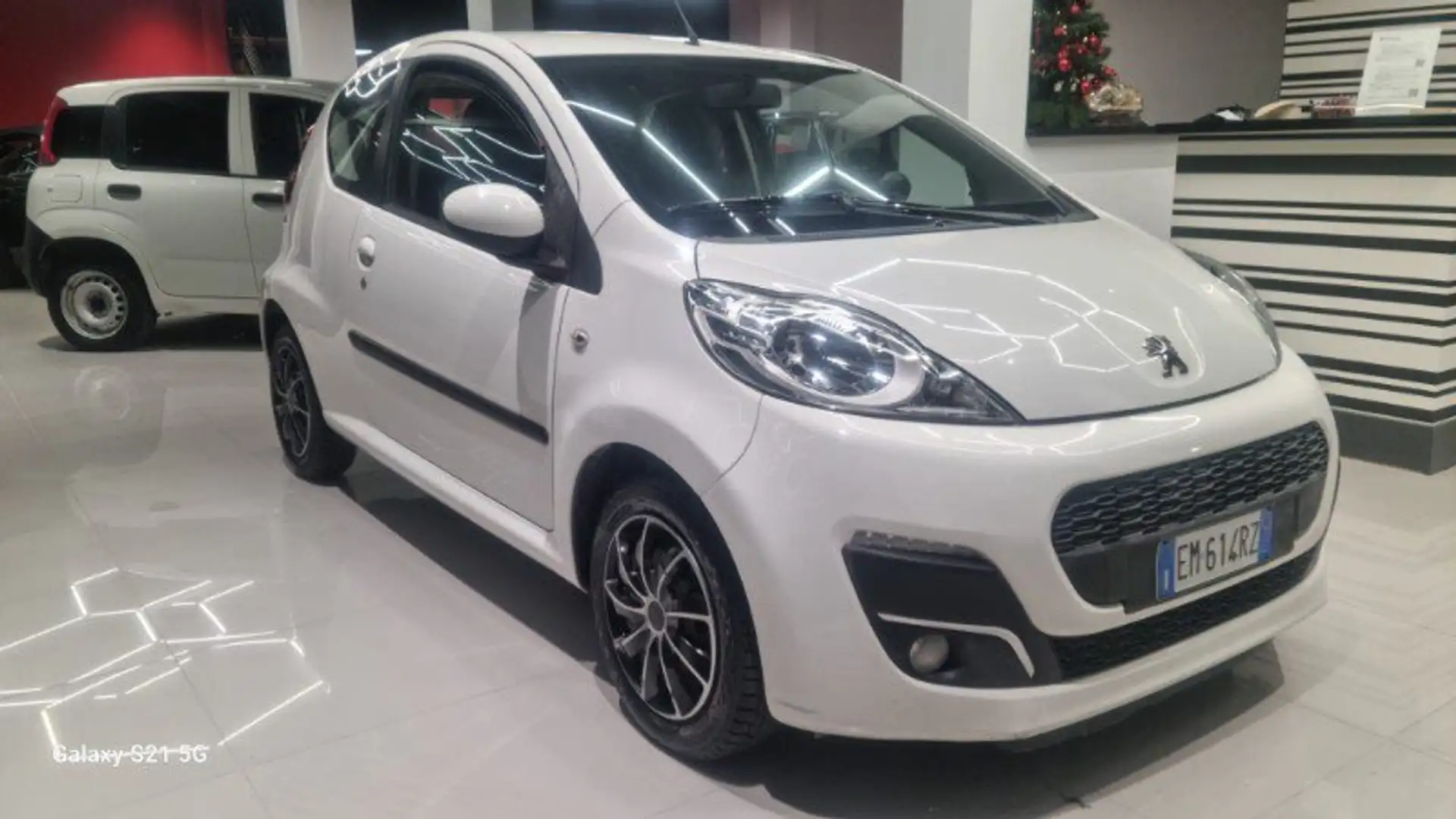 Peugeot 107 1.0 68CV 3p. Active Weiß - 2