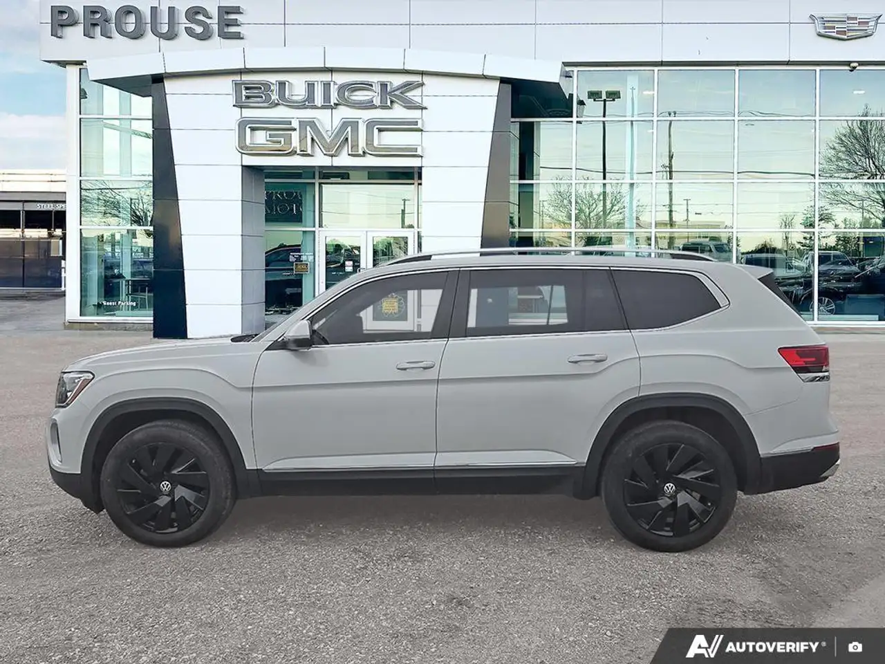 Volkswagen Atlas снимка Volkswagen Atlas