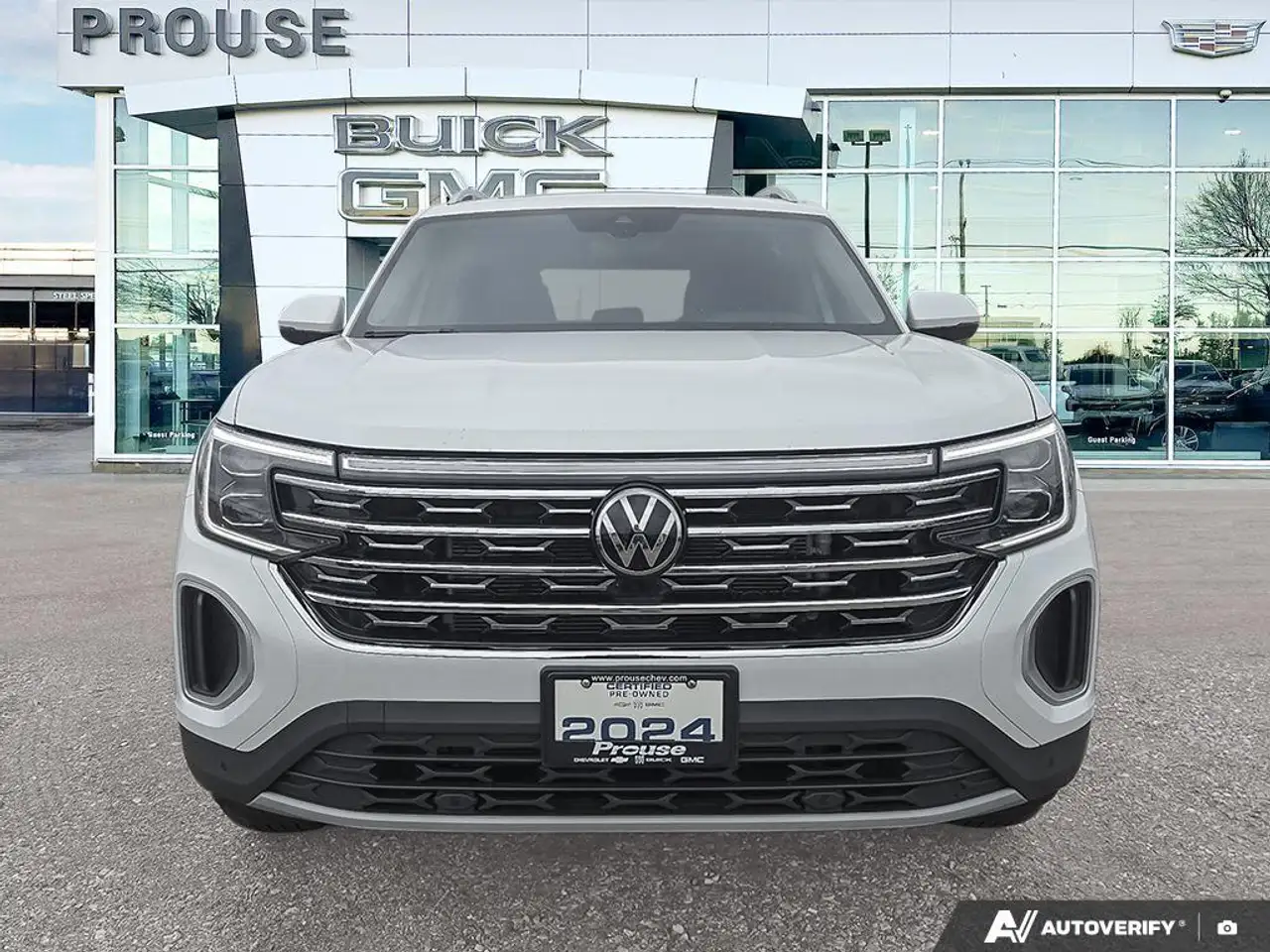 Volkswagen Atlas снимка Volkswagen Atlas