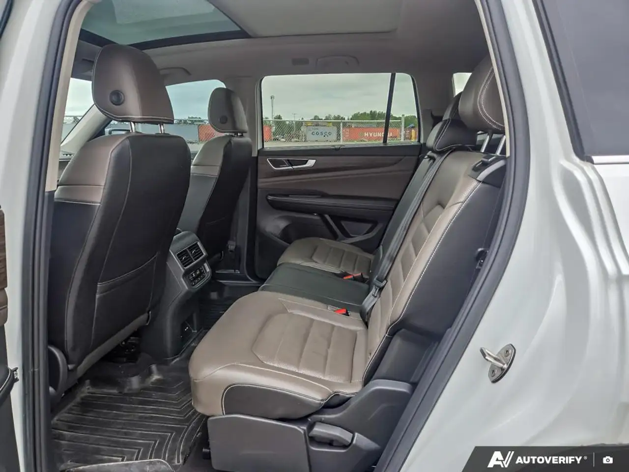 Volkswagen Atlas снимка Volkswagen Atlas