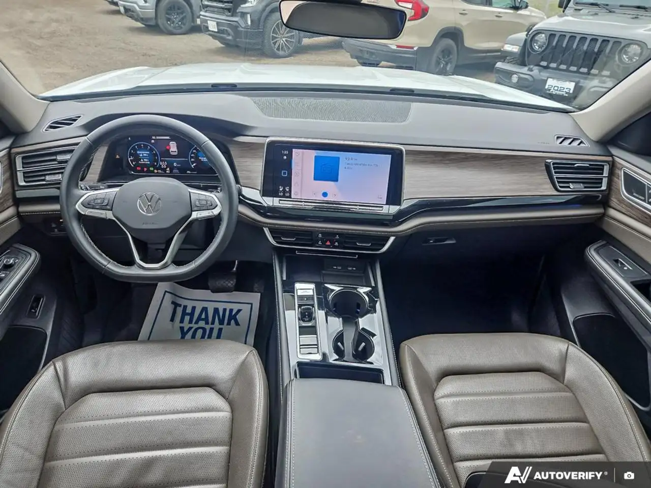 Volkswagen Atlas снимка Volkswagen Atlas