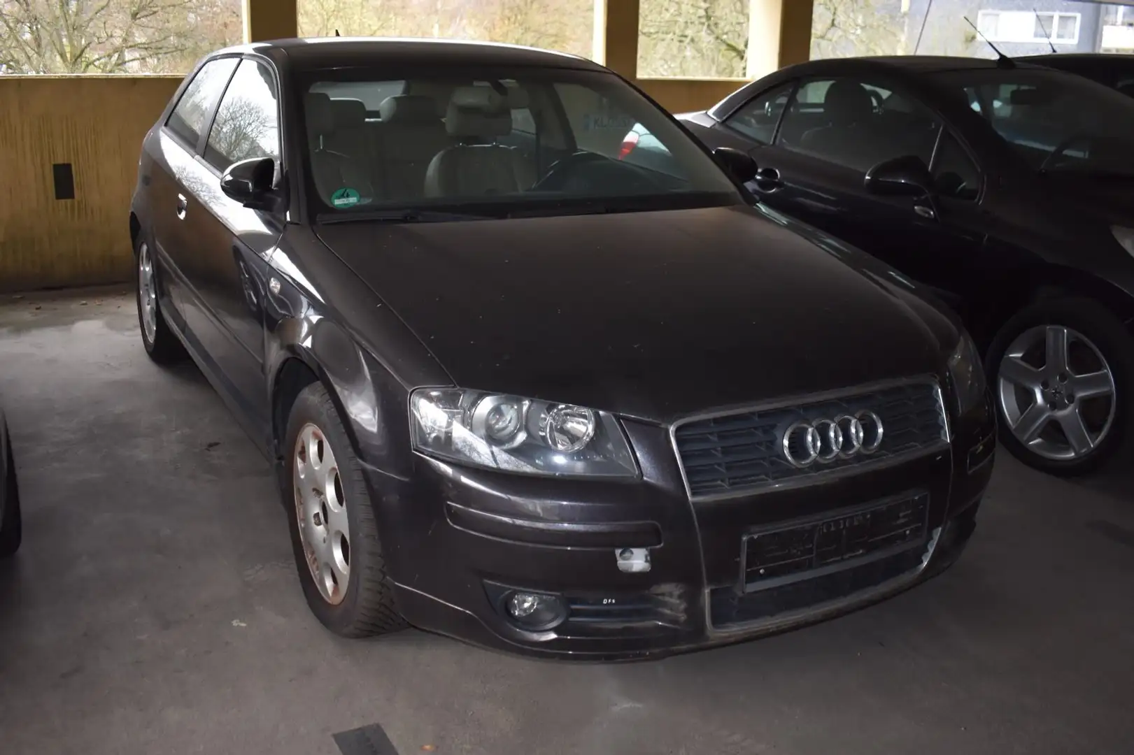 Audi A3 2.0 FSI Ambiente, Automatik, Leder Gris - 2