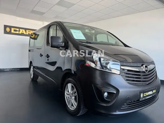 Opel Vivaro view 5