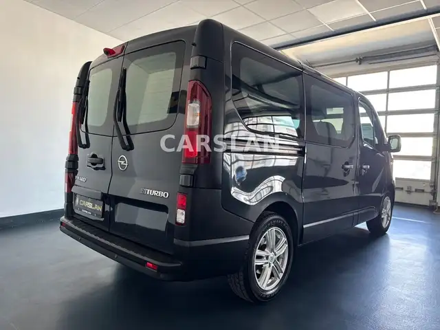 Opel Vivaro view 14