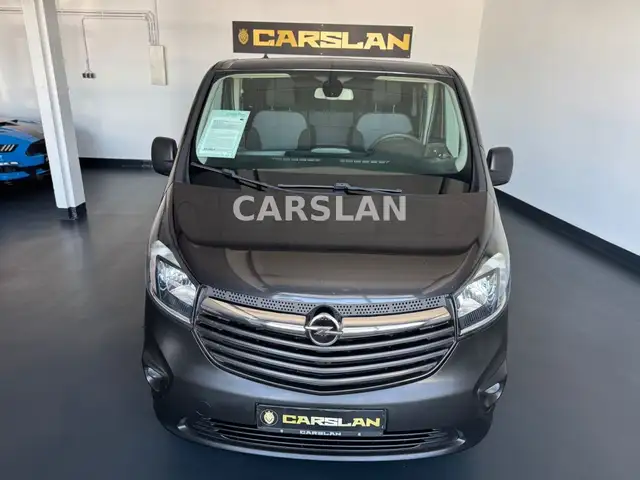 Opel Vivaro view 6