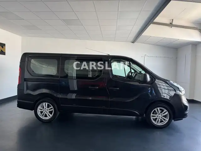 Opel Vivaro view 8