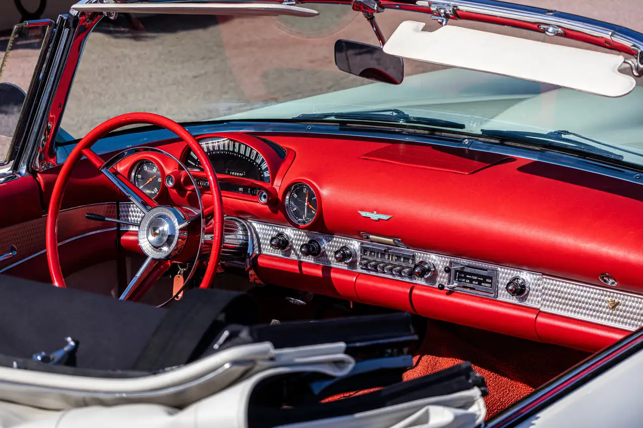 Ford Thunderbird, foto 9