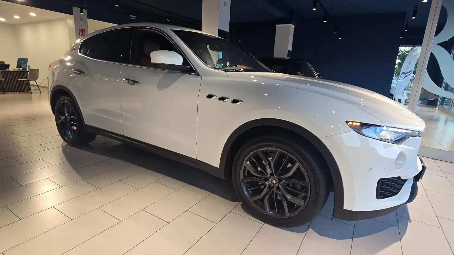 Maserati Levante Levante 3.0 V6 Gransport 250cv auto my20 Blanc - 1