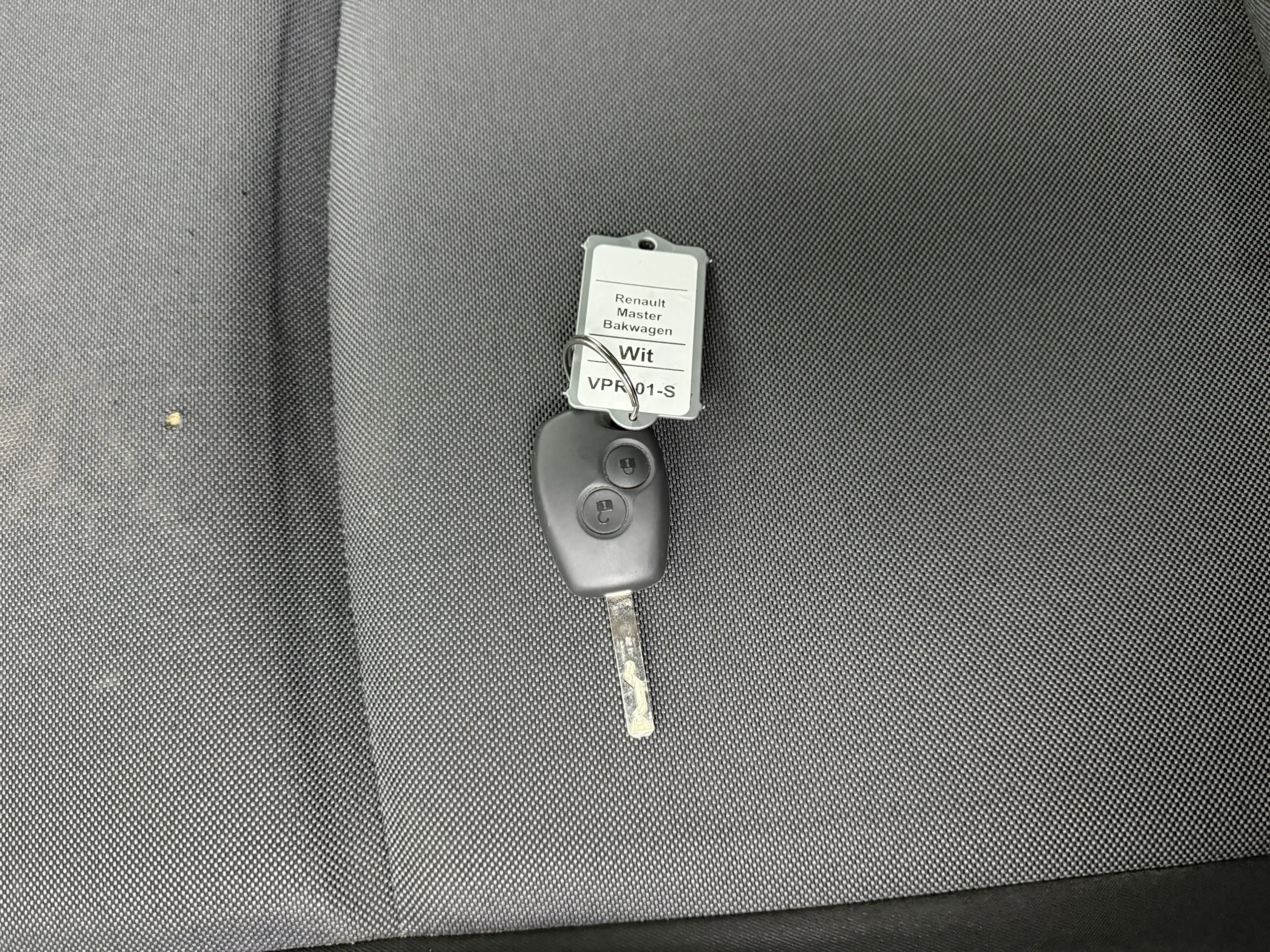 Renault Master T35 2.3 dCi 145PK bakwagen (koelvloeistofprobleem) — photo 5