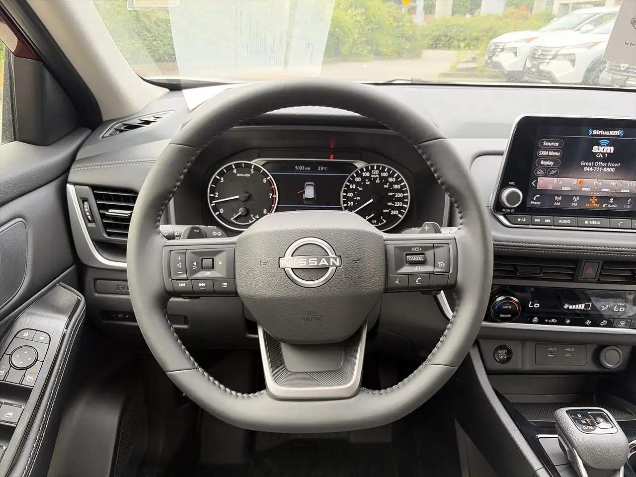 Nissan Rogue fotografie Nissan Rogue