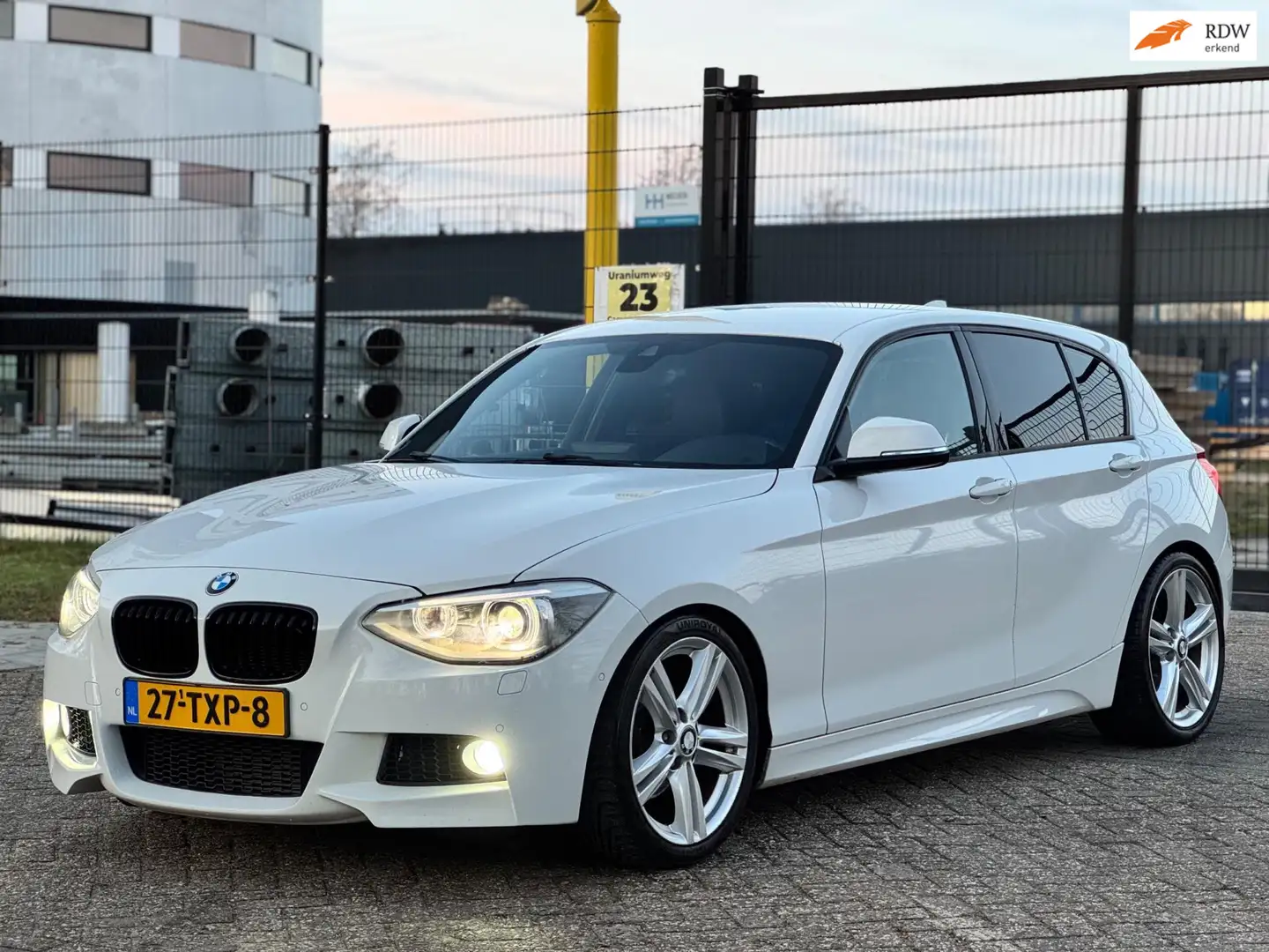 BMW 118 1-serie 118i Business+|M PAKKET|AUT|NAVI|PSENSOR|L Weiß - 1