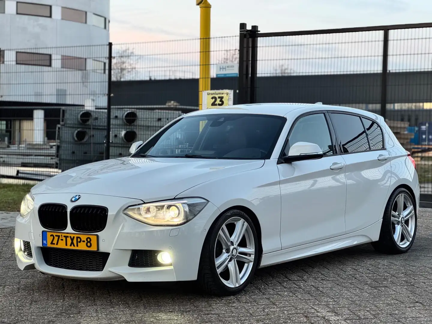 BMW 118 1-serie 118i Business+|M PAKKET|AUT|NAVI|PSENSOR|L Weiß - 2