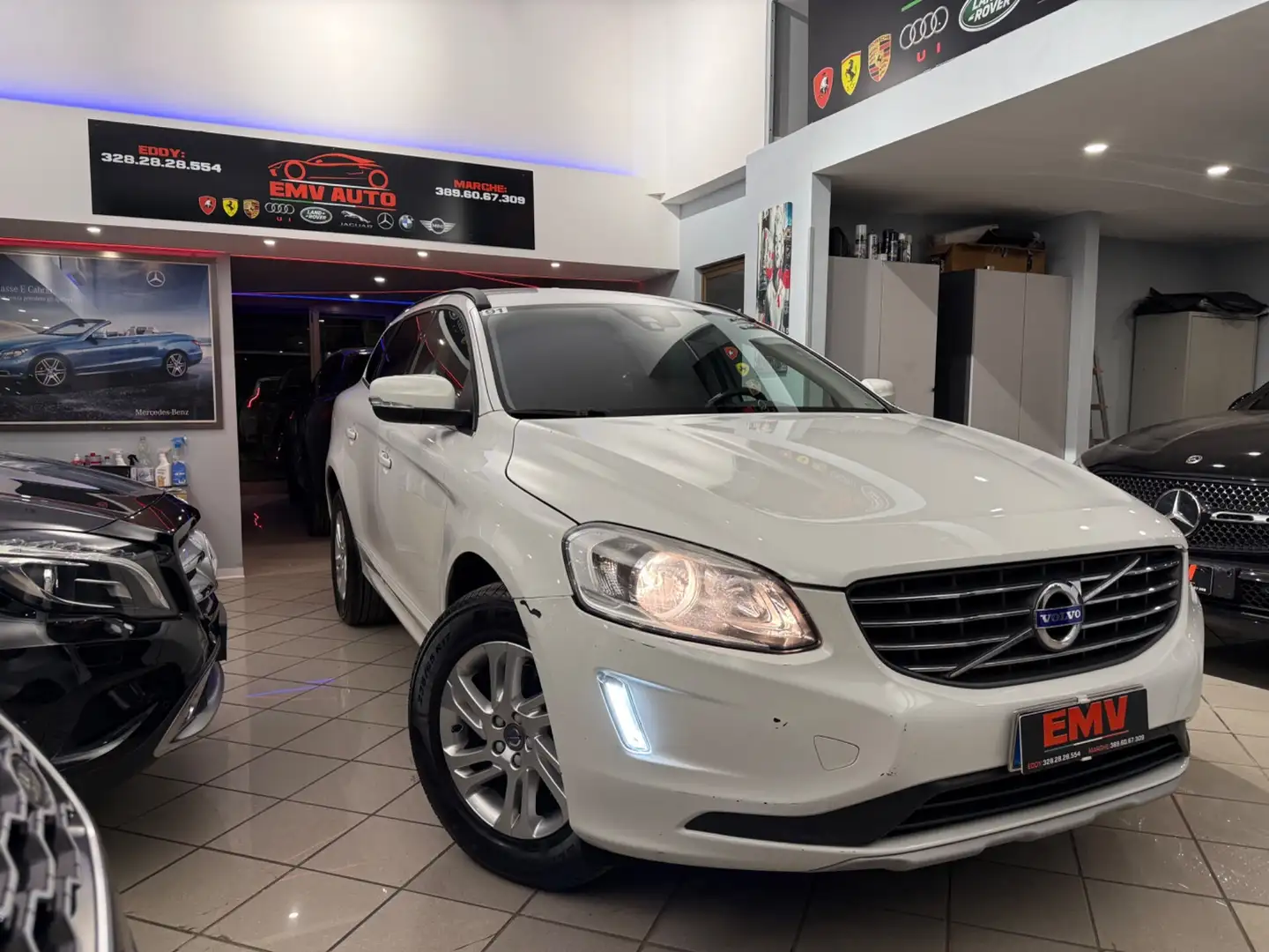 Volvo XC60 XC60 D3 Geartronic R-design Weiß - 1