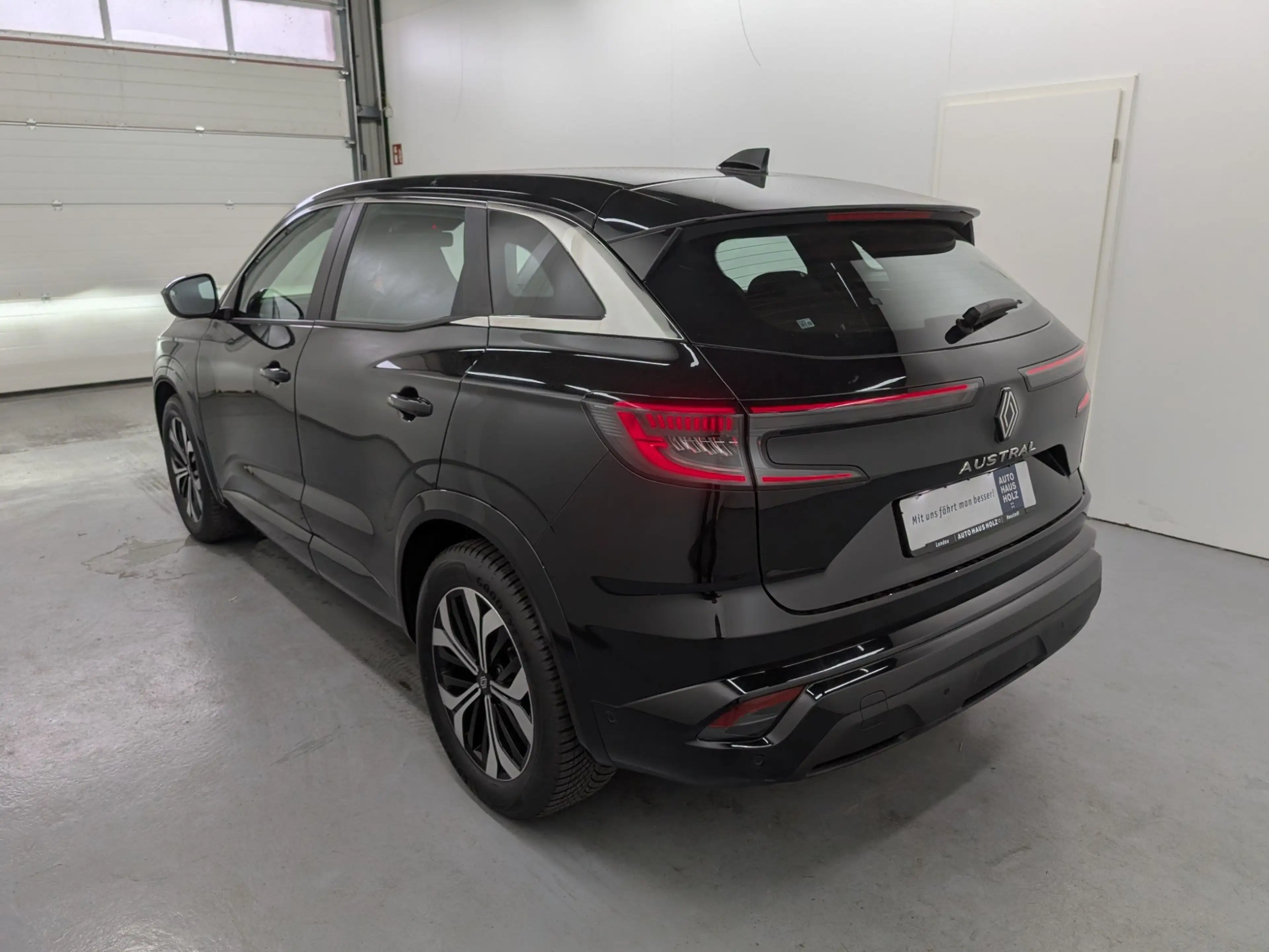 Renault Austral 1.3 TCe 160 MHEV Evolution ACC LED — photo 2