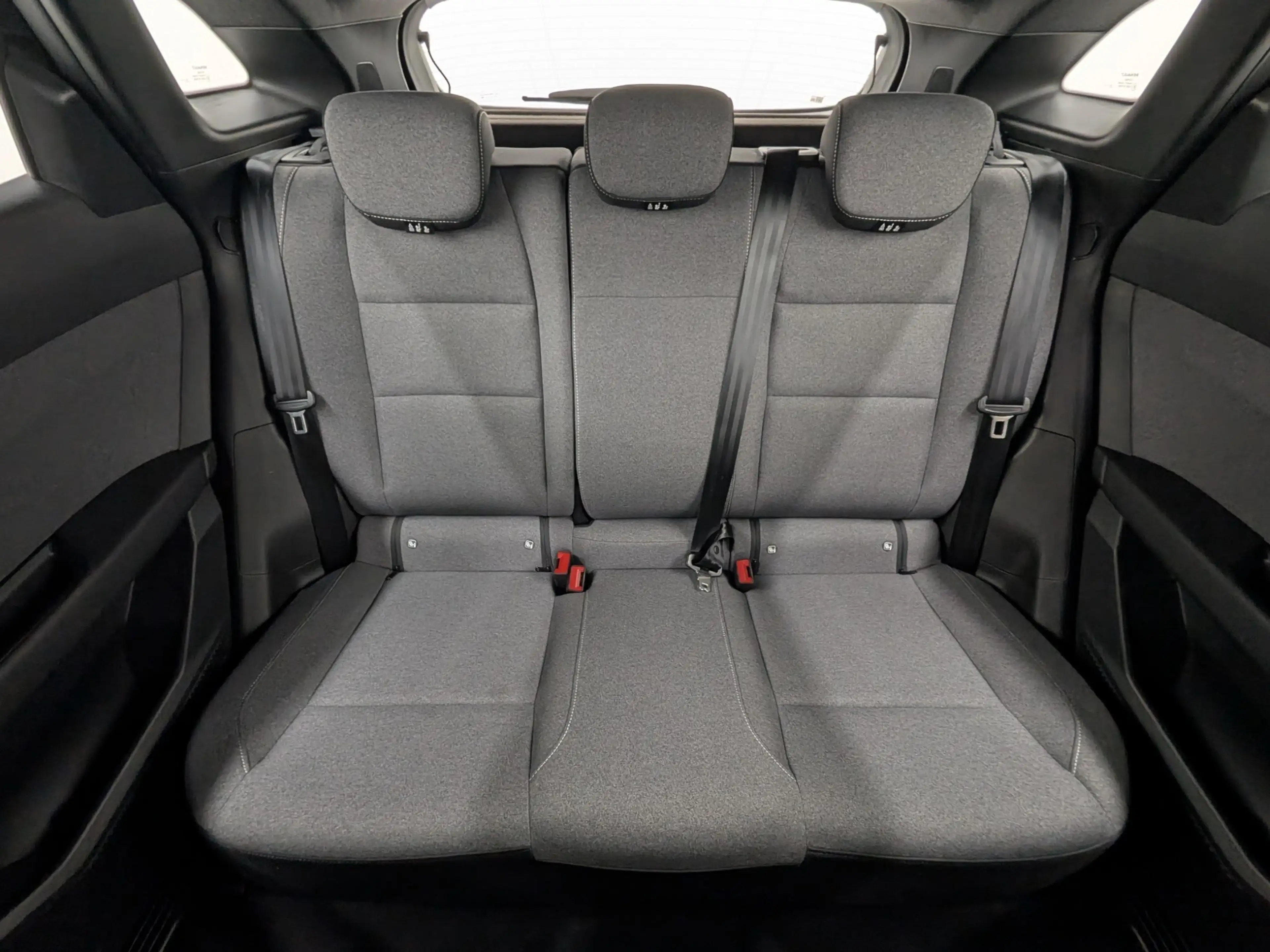 Renault Austral 1.3 TCe 160 MHEV Evolution ACC LED — photo 13
