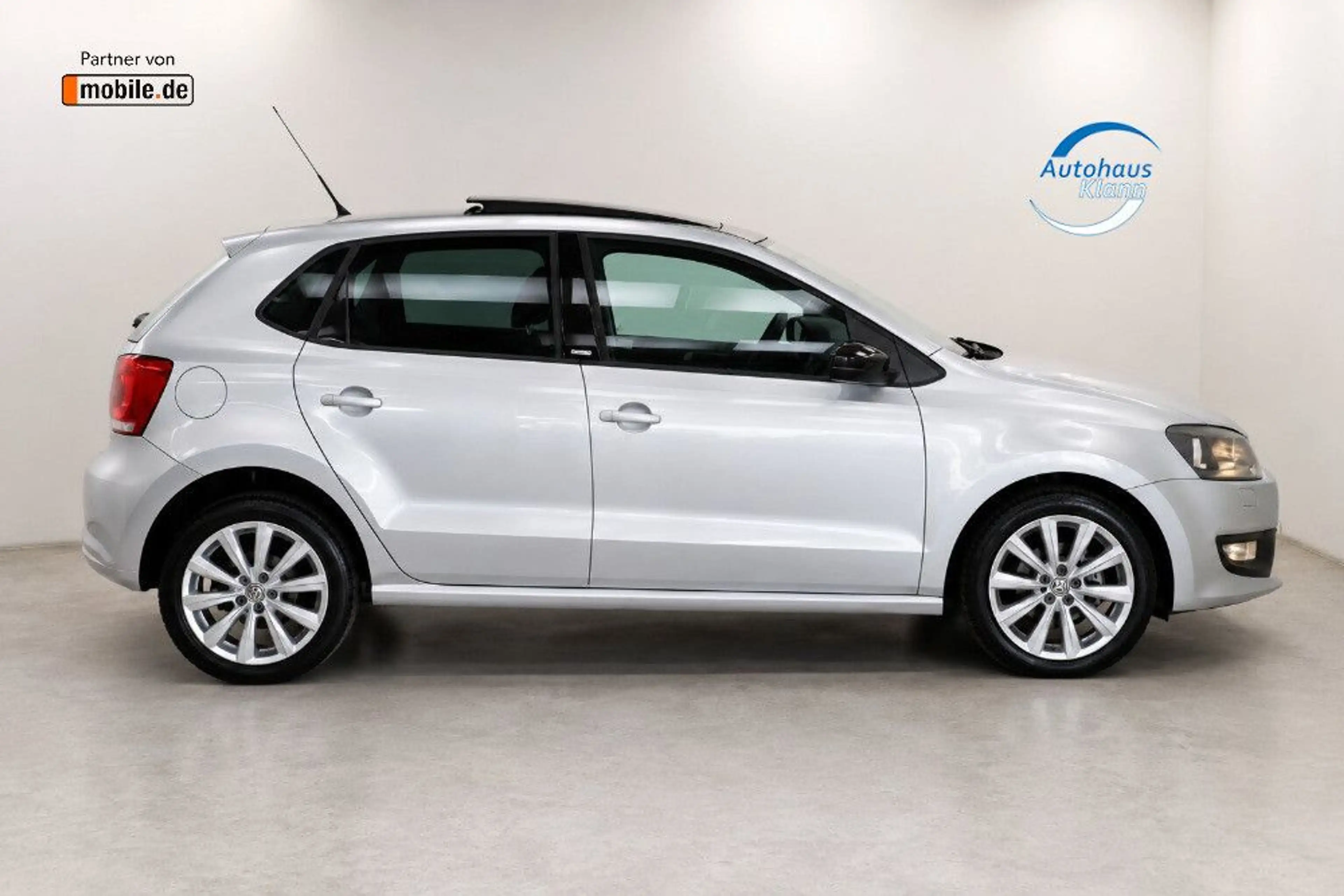 Volkswagen Polo 5 1.2TSI 105PS Style Klima Pano PDC 1Hand — photo 5