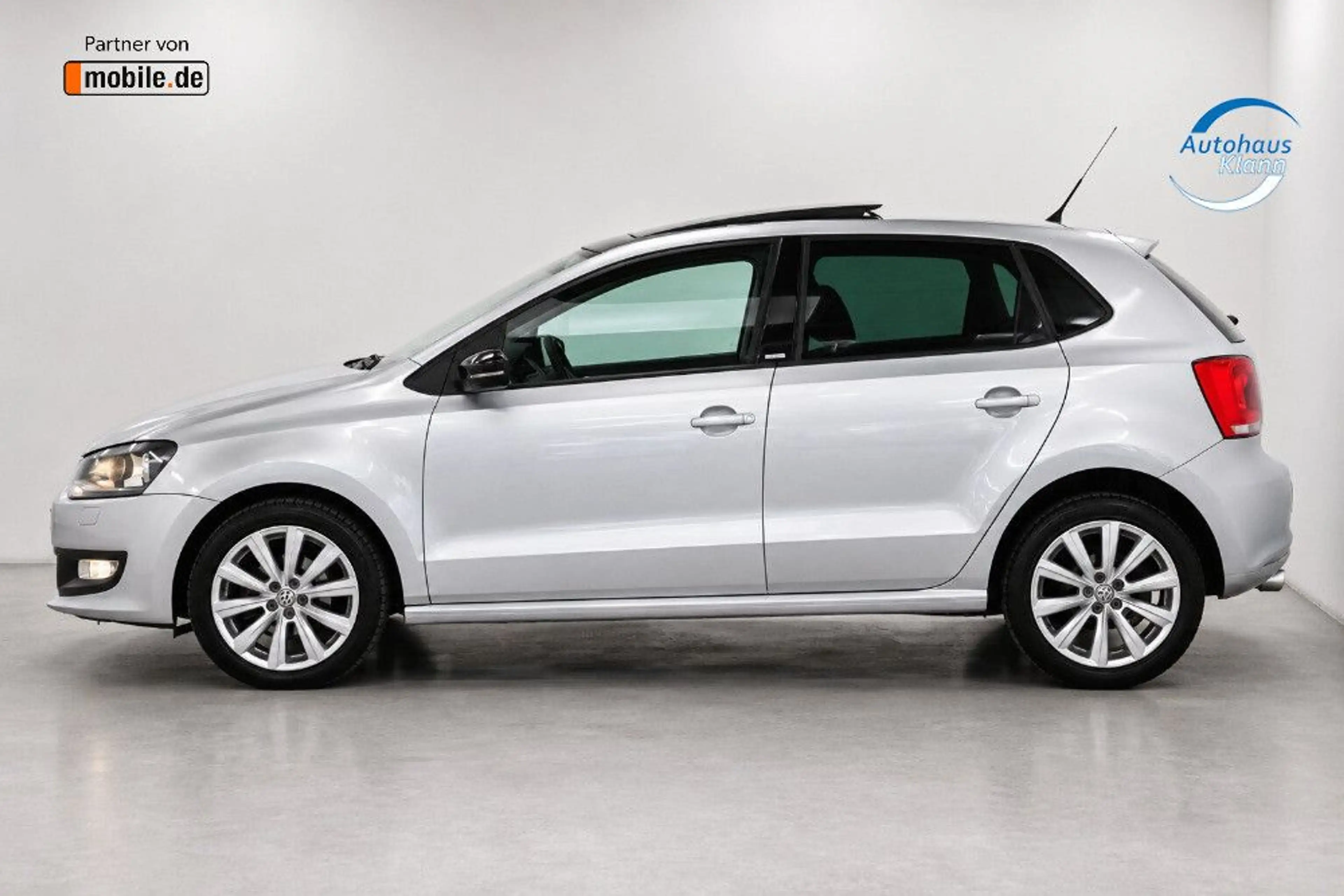 Volkswagen Polo 5 1.2TSI 105PS Style Klima Pano PDC 1Hand — photo 4