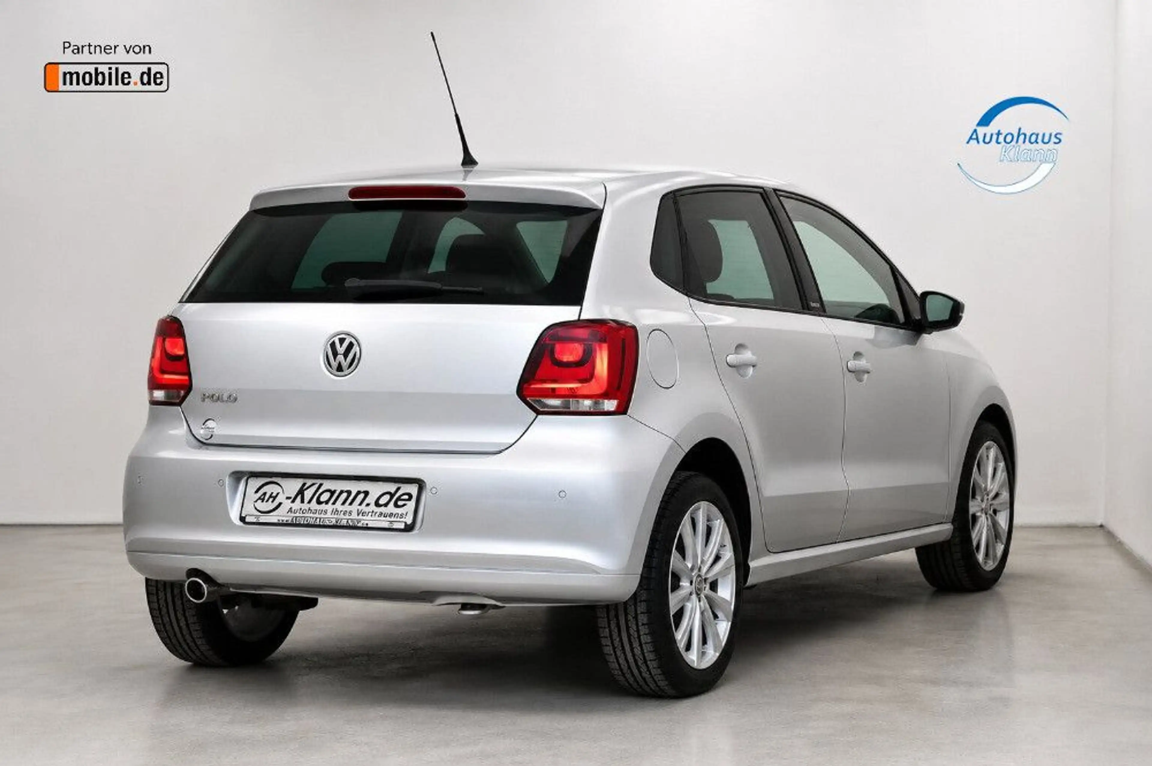 Volkswagen Polo 5 1.2TSI 105PS Style Klima Pano PDC 1Hand — photo 6