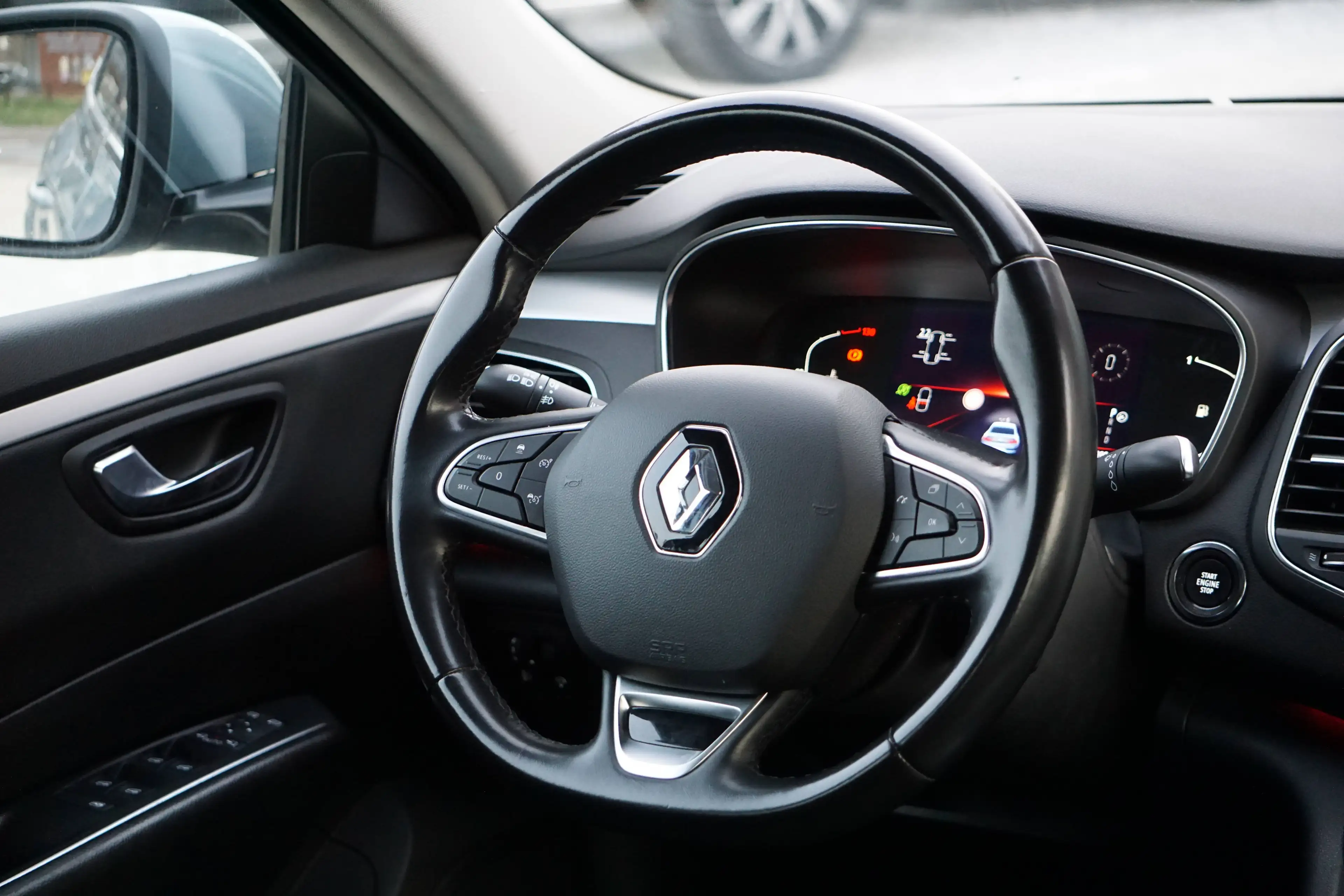 Renault Talisman 1.33 TCe Intens AUTO CAM KEYLESS PDC DISTRONIC CRUISE LED — photo 11