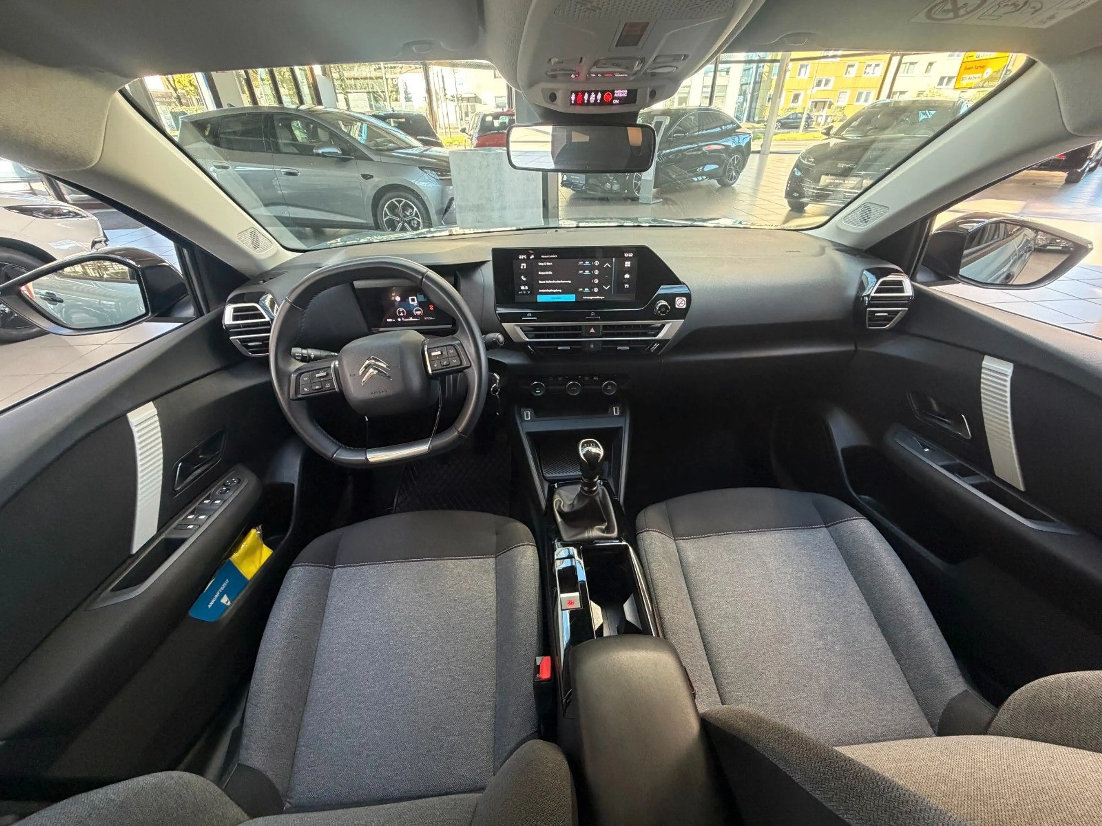 Citroen C4 Lim. PureTech, PDC, Kamera, Klima, Garantie — photo 14