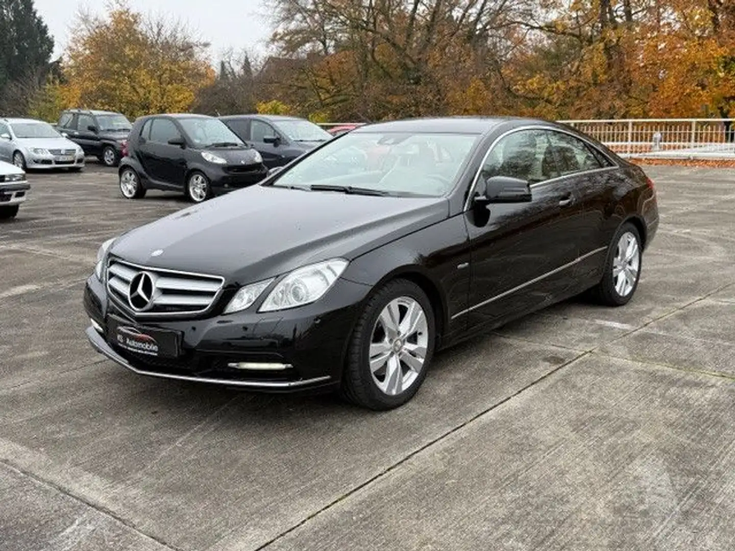 Mercedes-Benz E 350 E Coupe E 350 CDI BlueEfficiency Schwarz - 1