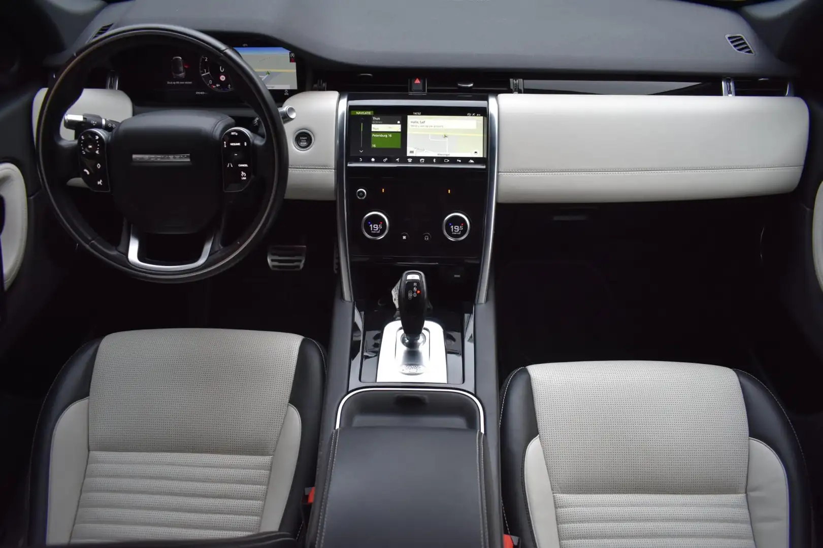 Land Rover Discovery Sport P200 2.0 R-Dynamic HSE '20 LED Leder Clima Navi Cr Grijs - 2