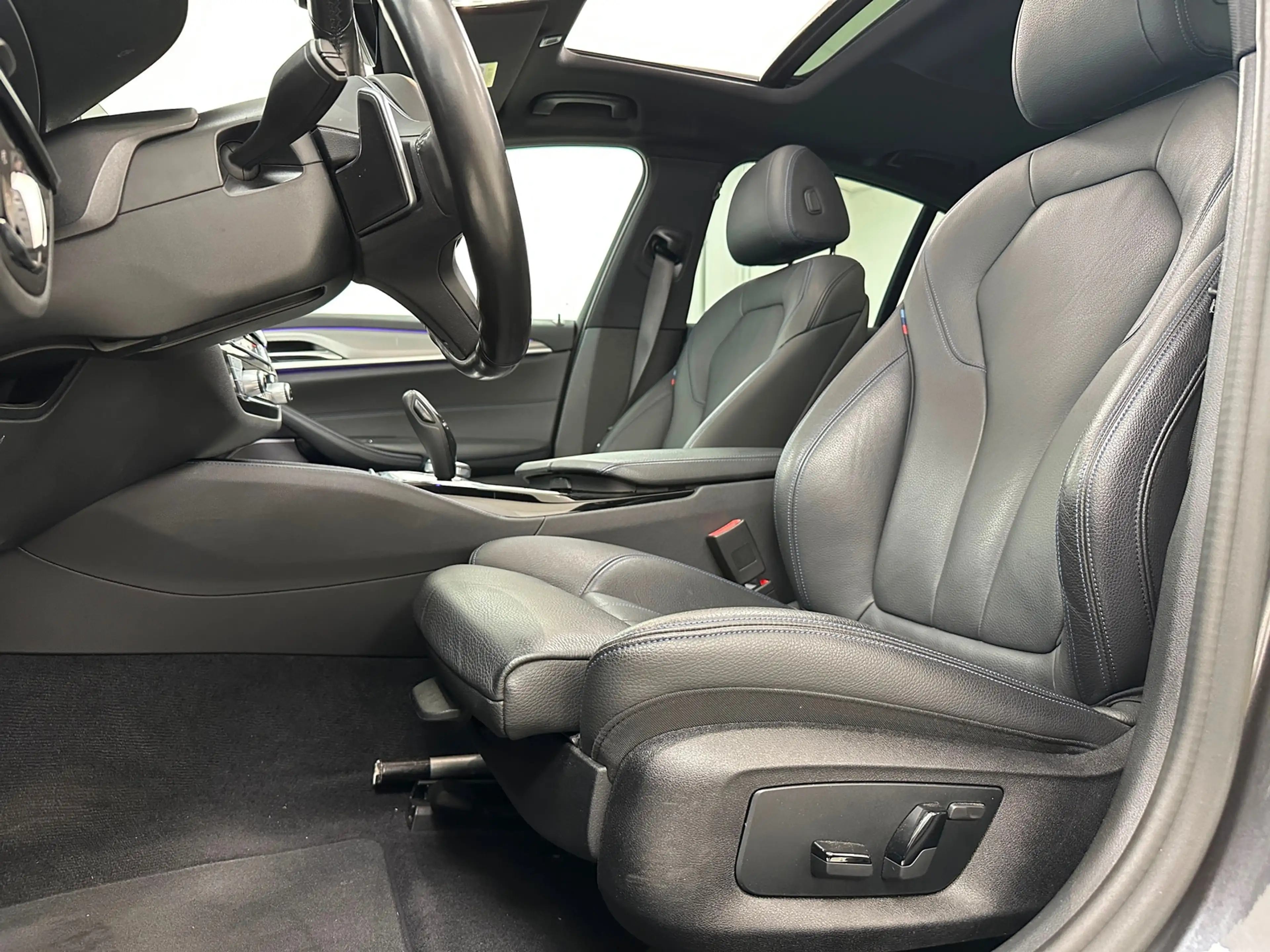 BMW 530 5-serie 530e xDrive M-Sport | Harman/Kardon | Schu — photo 4
