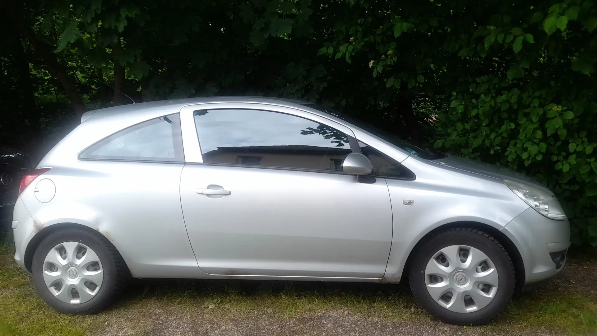 Opel Corsa Silber - 1