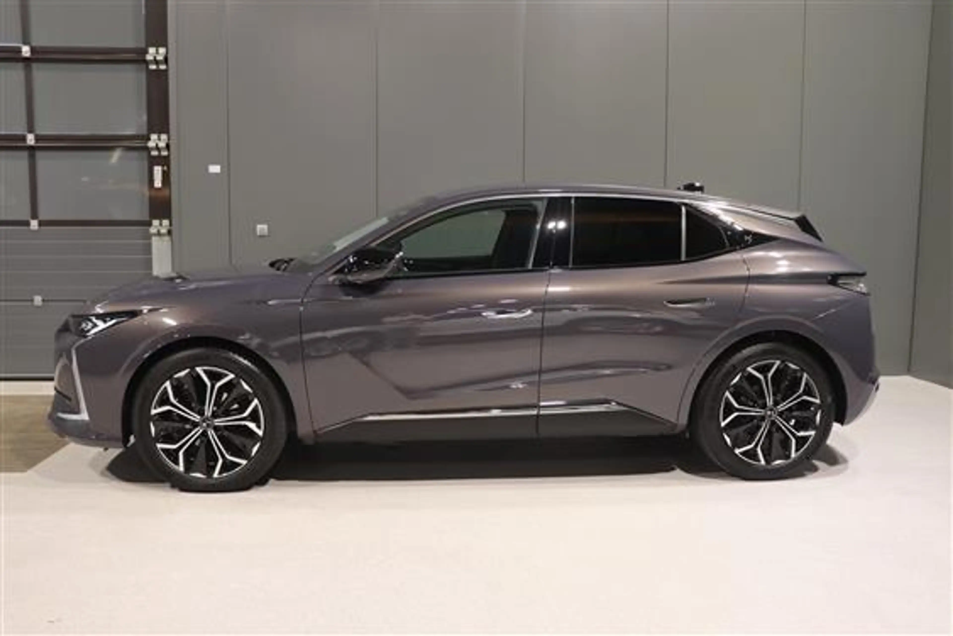 DS Automobiles DS 4 1.2T Mild HYBRID ETOILE ALCANTARA — photo 3