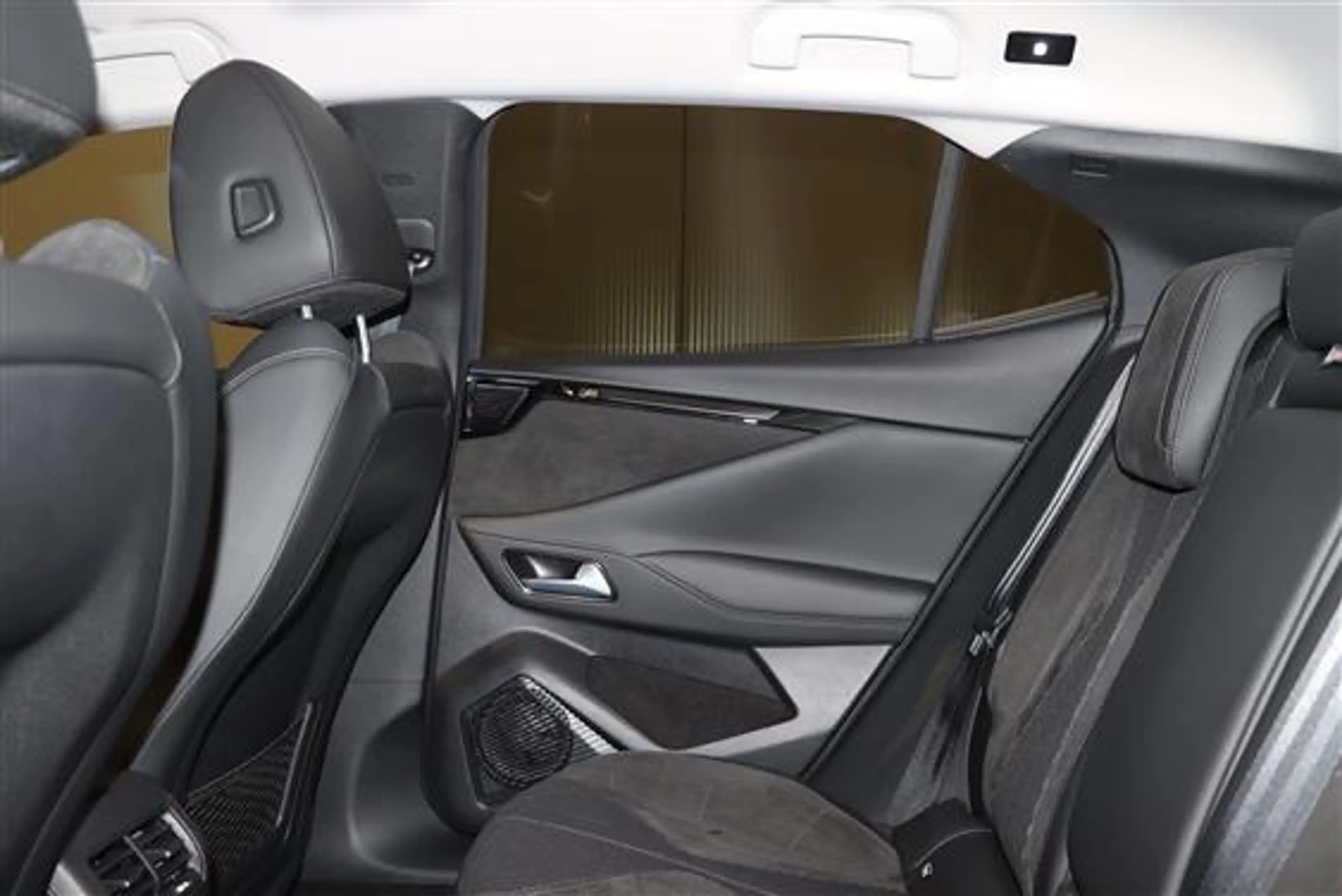 DS Automobiles DS 4 1.2T Mild HYBRID ETOILE ALCANTARA — photo 7