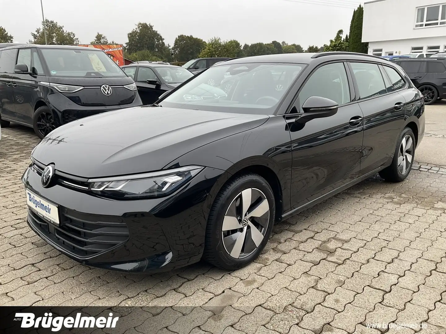 Volkswagen Passat Passat Variant 1.5 eTSI DSG+ACC+NAVI+KAM+PDC+SHZ Grün - 2