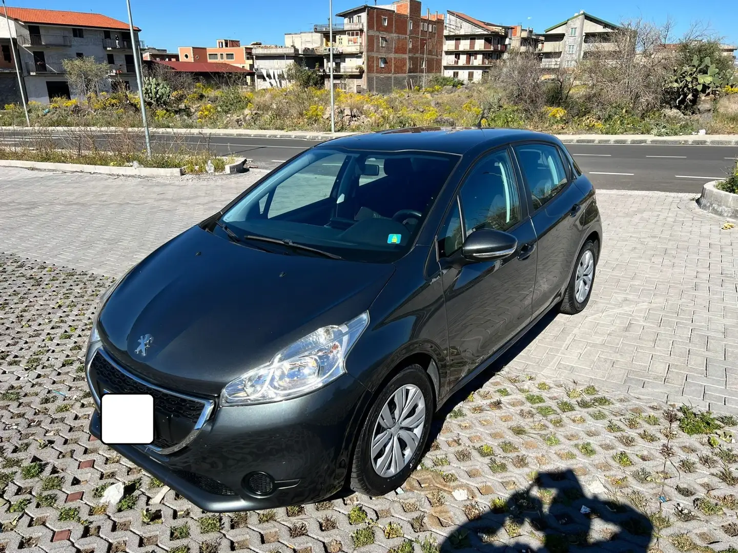 Peugeot 208 1.4 HDi 68 CV 5 porte Allure Grigio - 1