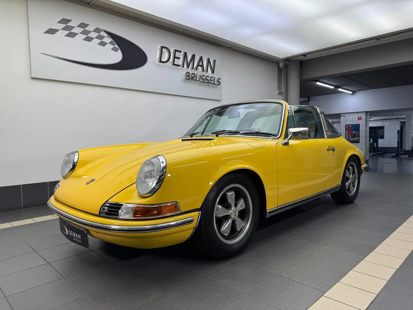 Porsche 911 T Targa 2.0 - Série B- 1969 - Certif. Porsche Jaune - 1