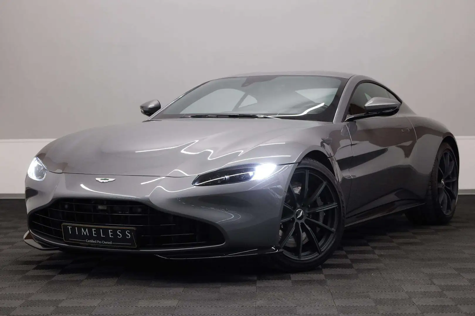 Aston Martin Vantage New Vantage V8 510 Coupe Szürke - 1