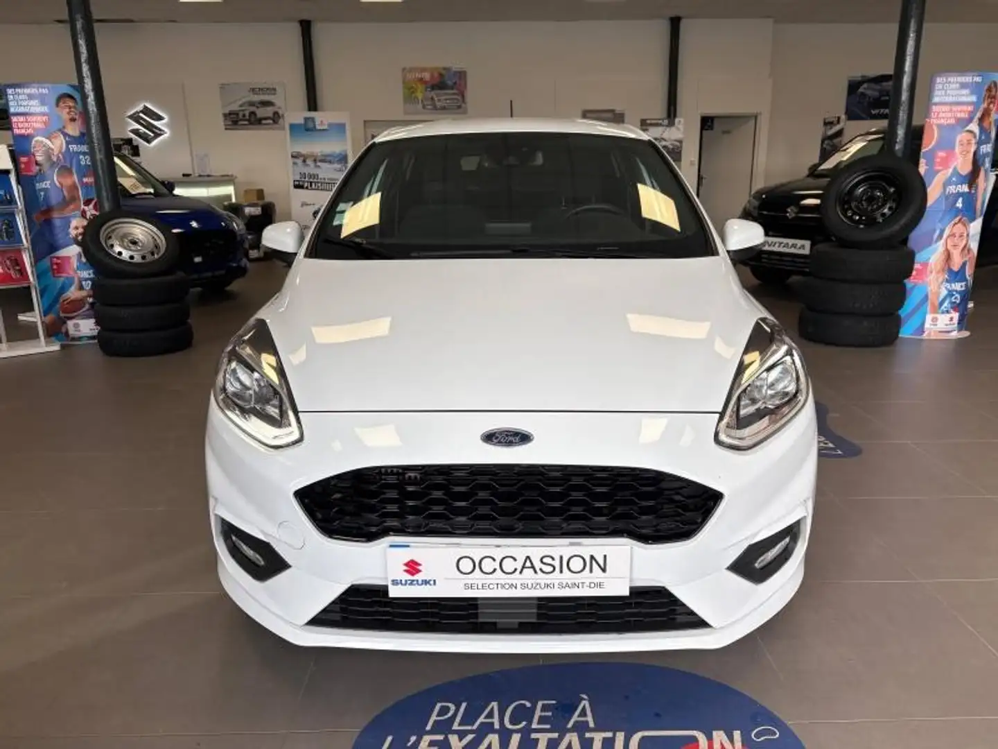 Ford Fiesta 1.0 EcoBoost 100ch Stop\u0026Start ST Line 5p Blanc - 2