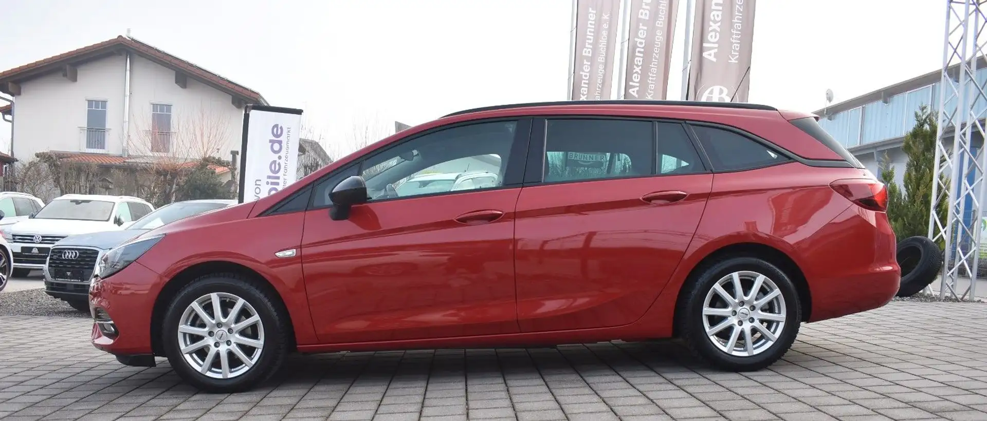 Opel Astra K Sports Tourer Edition Start/Stop Rood - 1